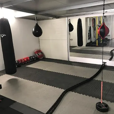 Apartment Beachfront Lux & Gym 4