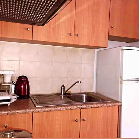Beachfront Lux & Gym 4 Apartment