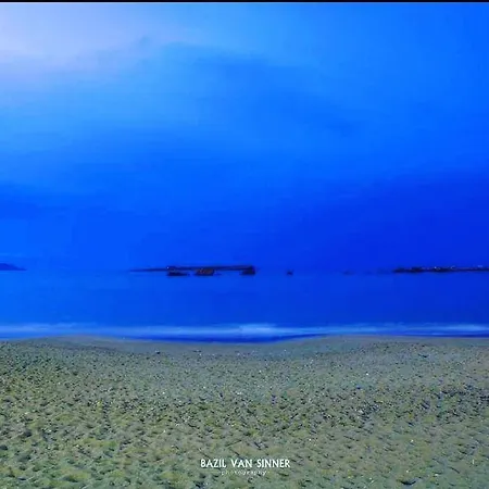 Beachfront Lux & Gym 4 Chania (Crete)
